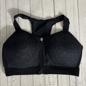 NWOT Layer 8 Maximum Support Navy Blue & Black Cheetah Print Sports Bra